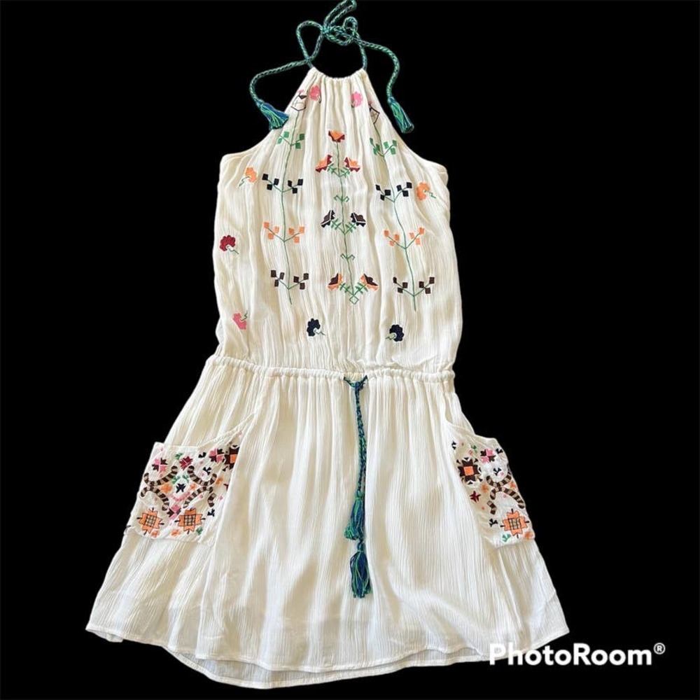 ANTRO RAGA EMBROIDERED HALTER MINI DRESS NWT SIZE SMALL